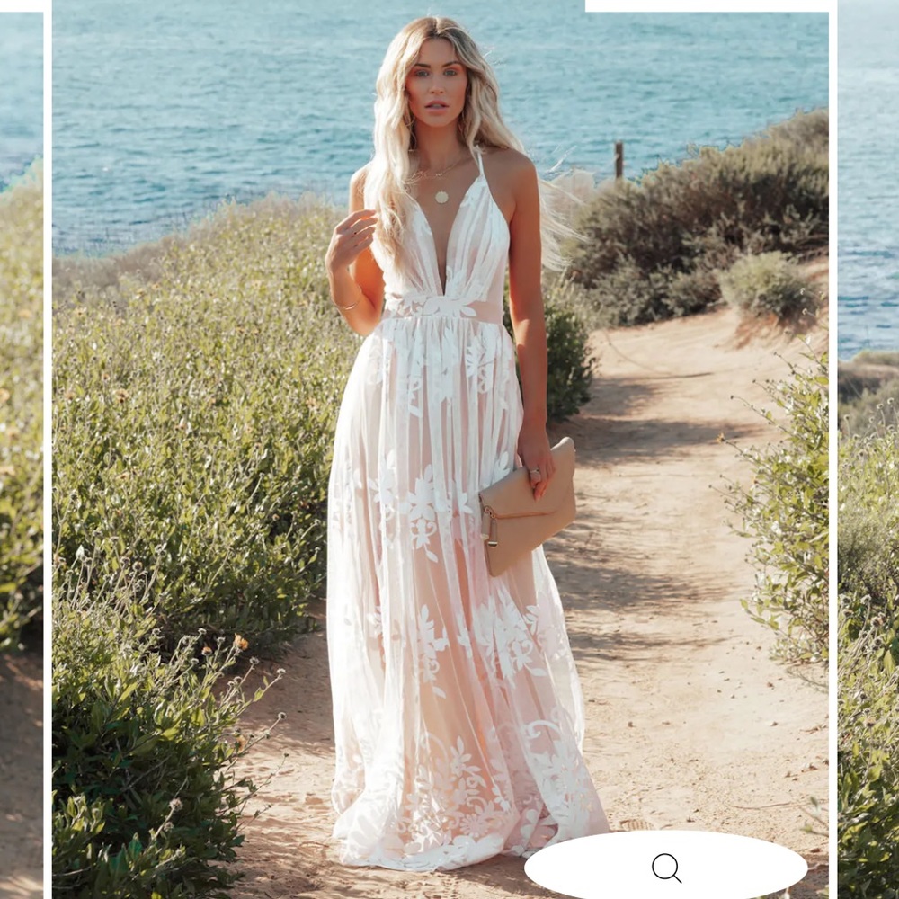 VICI Antonia Maxi Dress